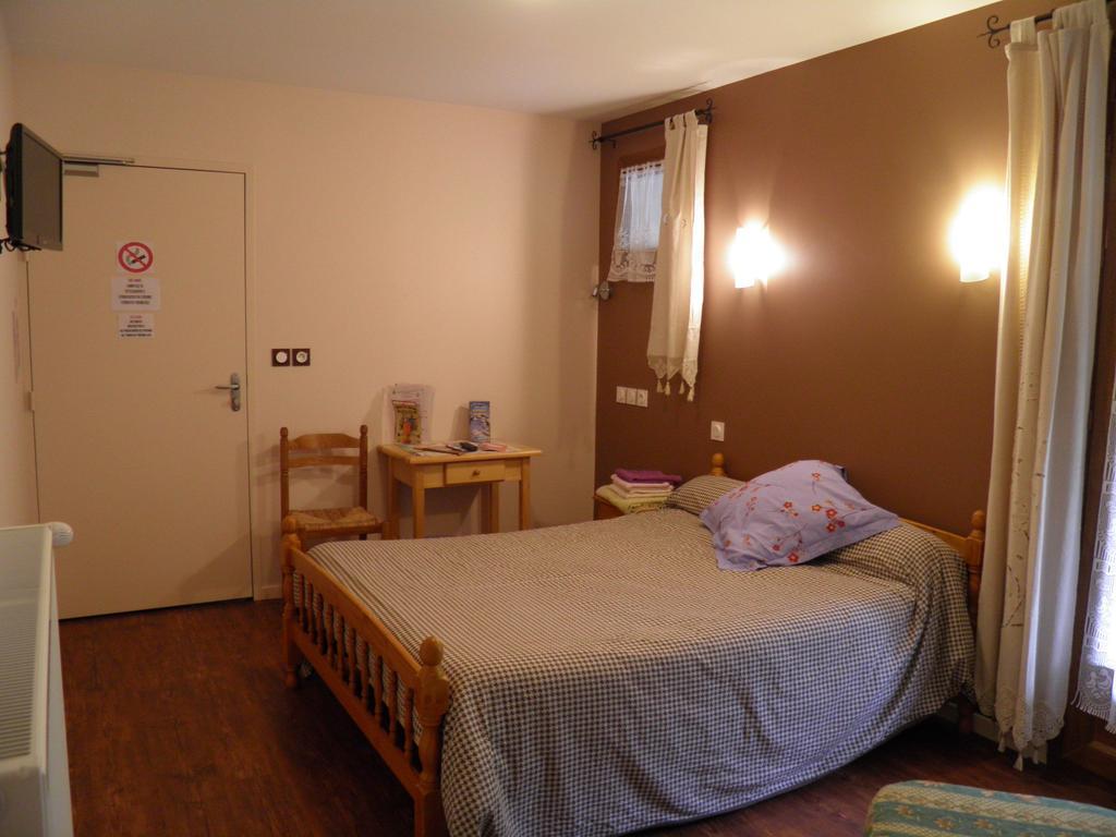 Auberge Des Pyrenees سانت-ماري-دي-كامبان الغرفة الصورة