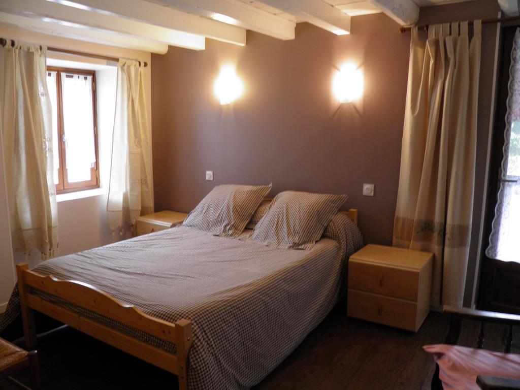 Auberge Des Pyrenees سانت-ماري-دي-كامبان الغرفة الصورة